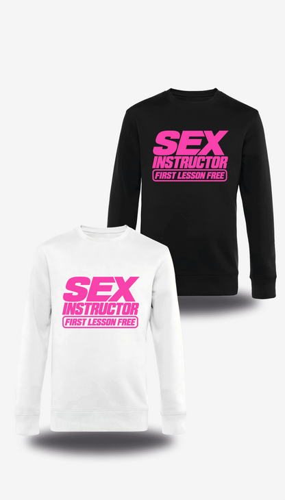 Pull col rond Sex Instructor en blanc et noir, vus de face, design humour, humour beauf, amour, sexe