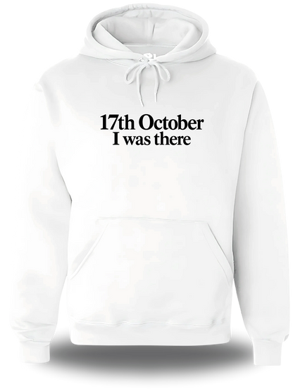 Sweatshirt à capuche blanc « 17 Octobre I Was There » vu de face, design manifestation et révolution