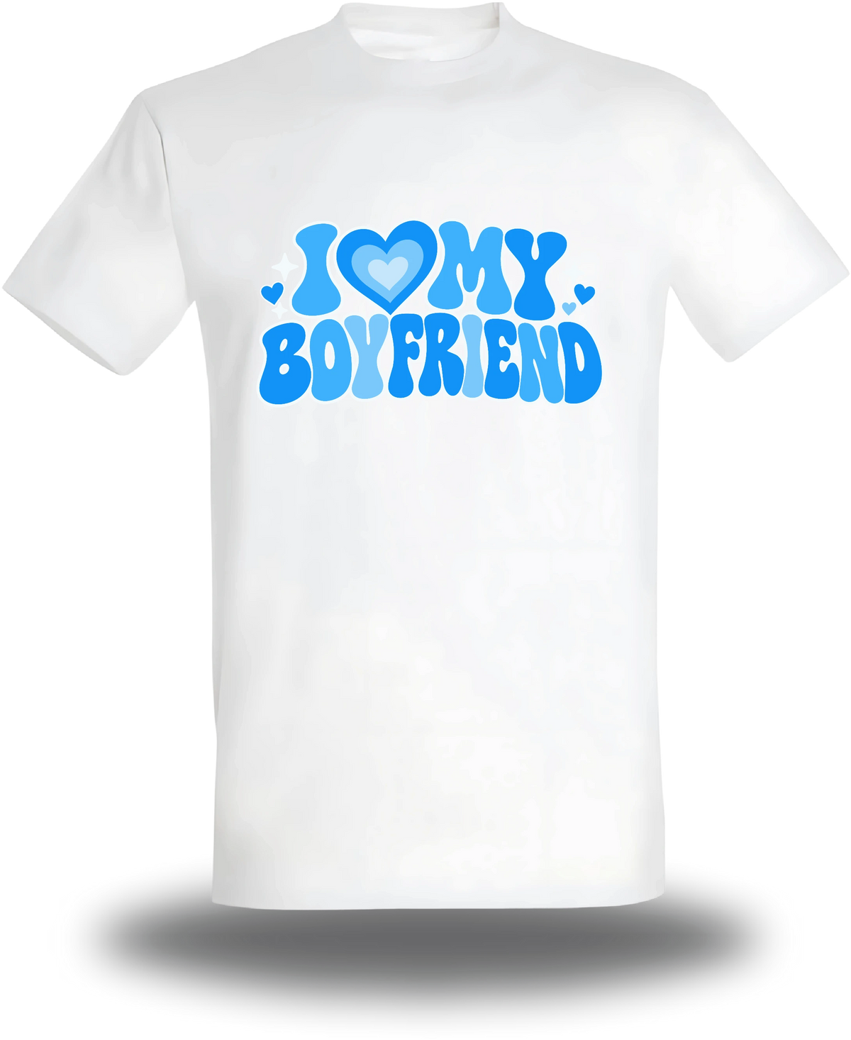 T-shirt blanc « I Love My Boyfriend » vu de face, design amour et couple
