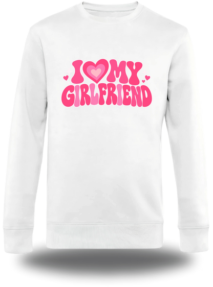 T-shirt manches longues blanc « I Love My Girlfriend » vu de face, design amour et couple